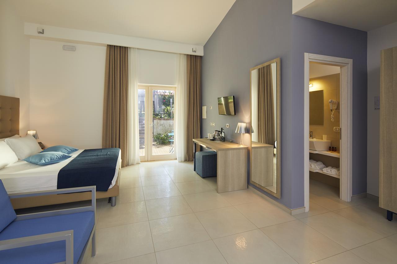 Tui Blue Tropea Hotel Santa Domenica  Exterior photo
